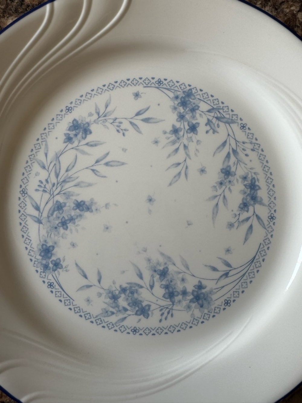 2 Vintage Corelle Dishes in the Celestial Blue pattern - Picture 5 of 6